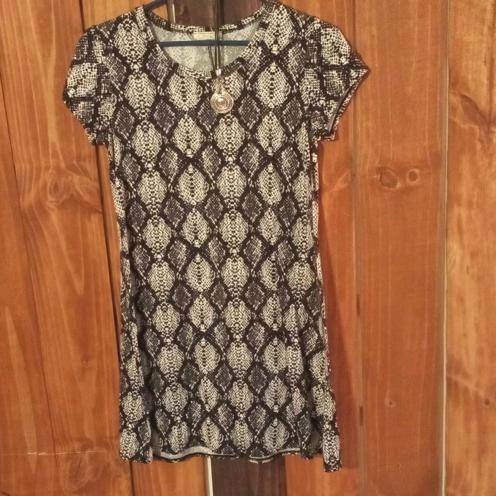 Womens  lil summer dress